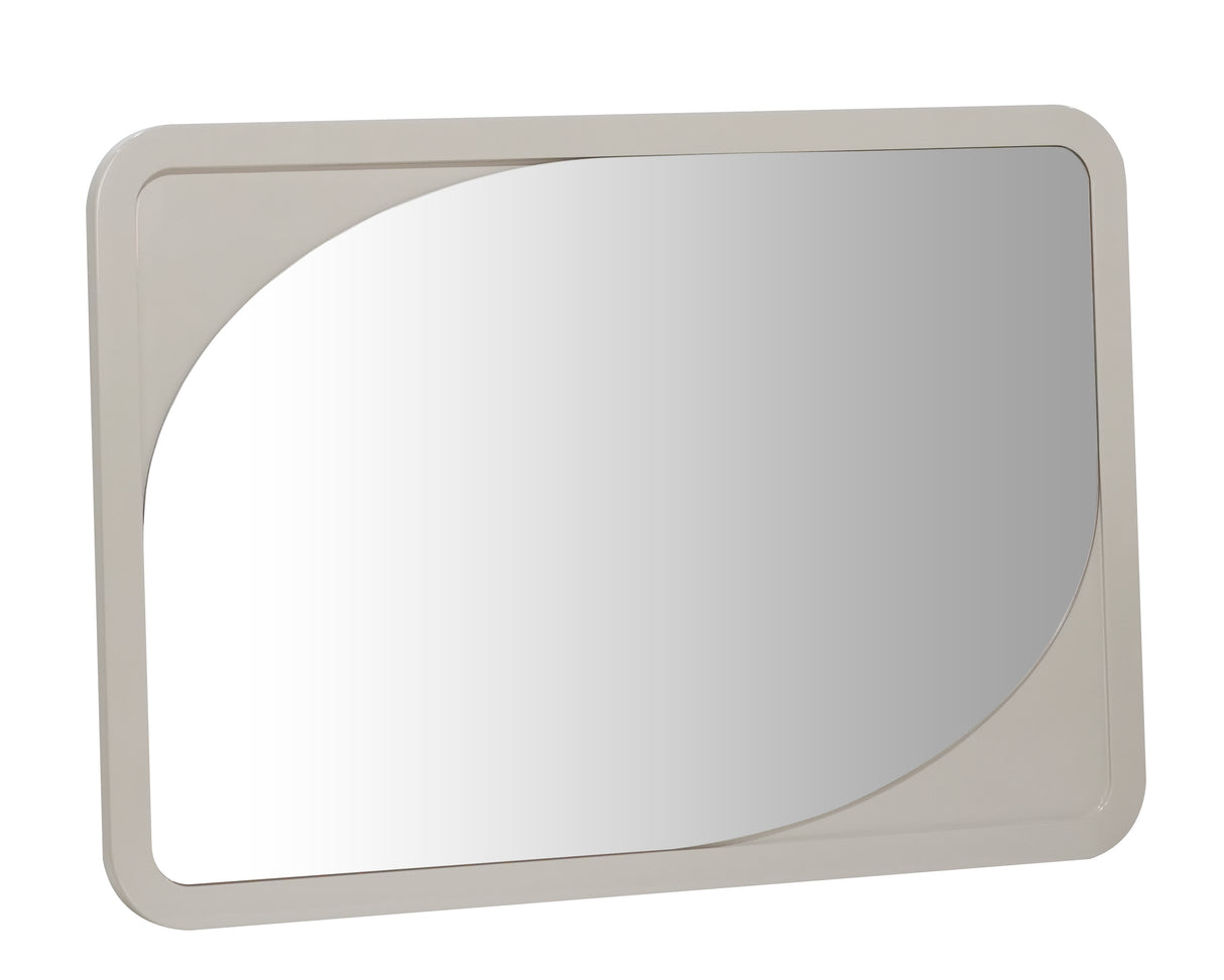 تسريحة ريڤا باللون الرمادي