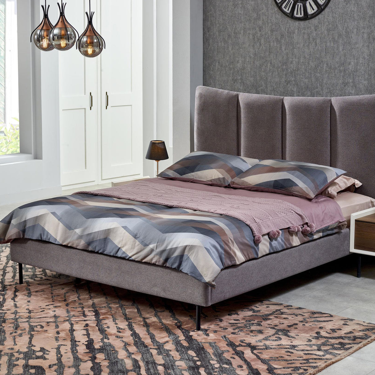 سرير ديرون باللون الرمادي - High Point
