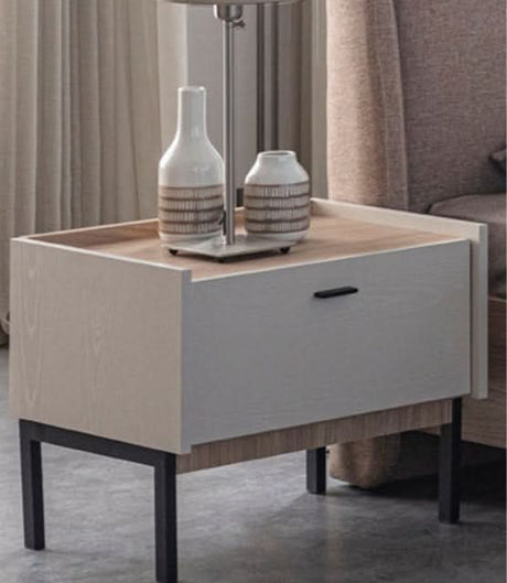 كمدينو فاريان باللون الكريمي - High Point