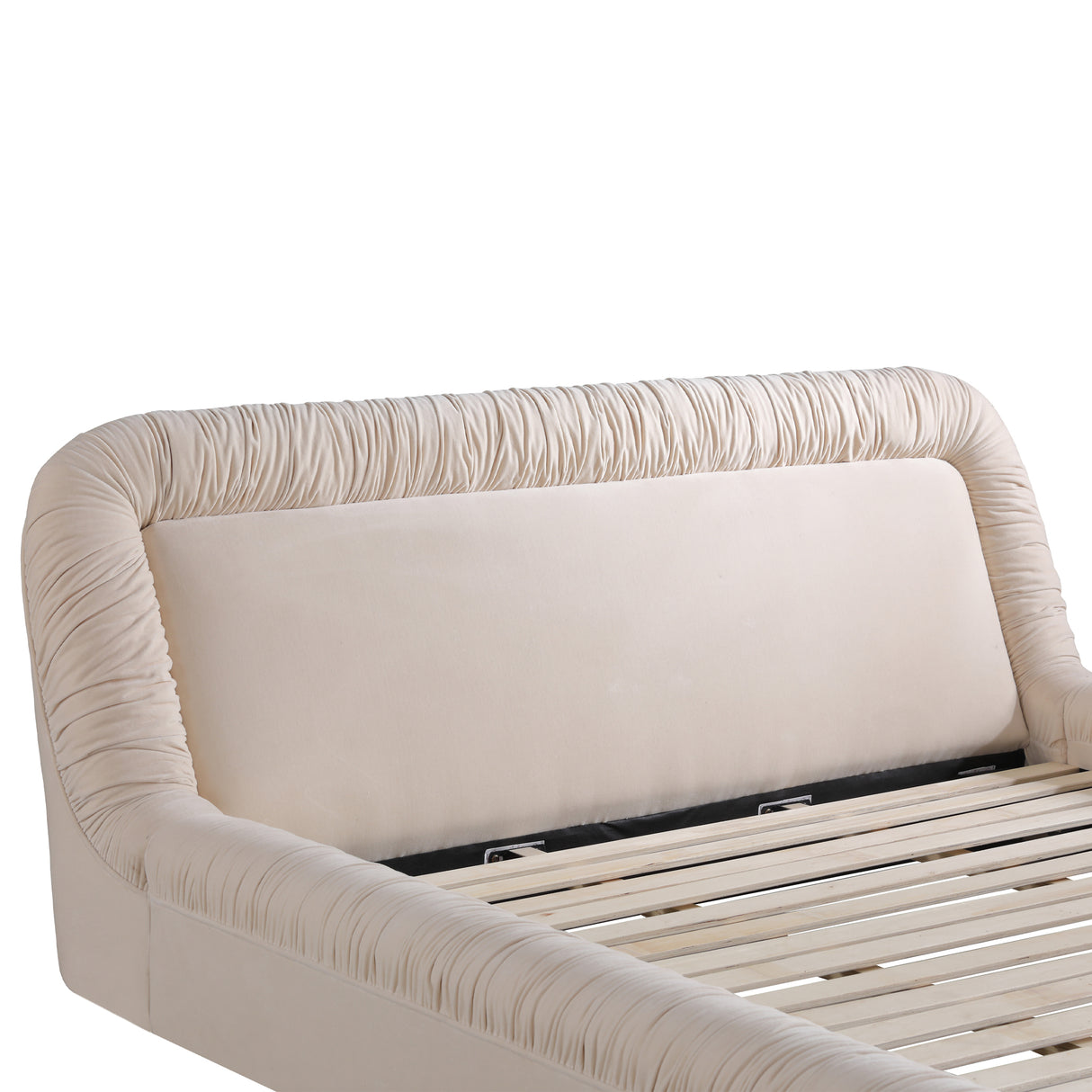 سرير أميسا باللون الكريمي