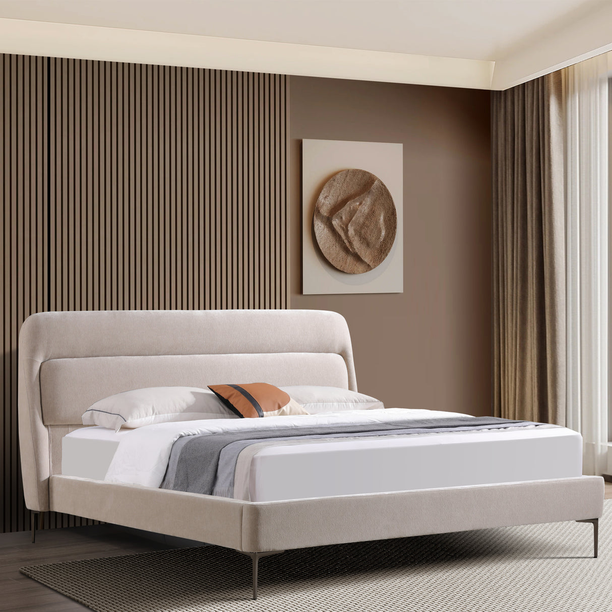 سرير سيرالين باللون الكريمي