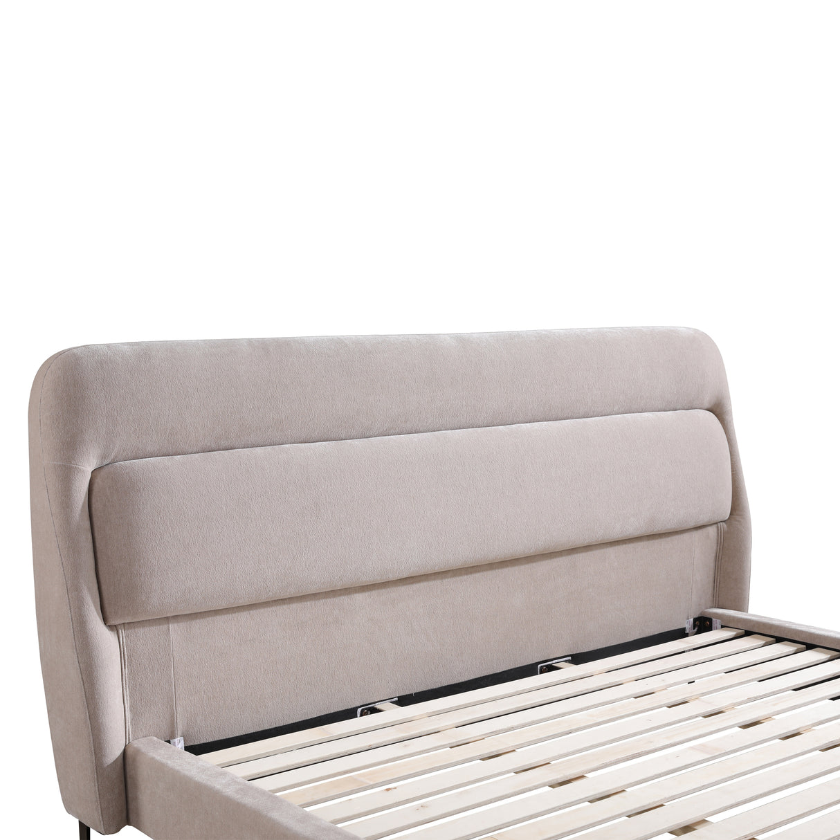 سرير سيرالين باللون الكريمي