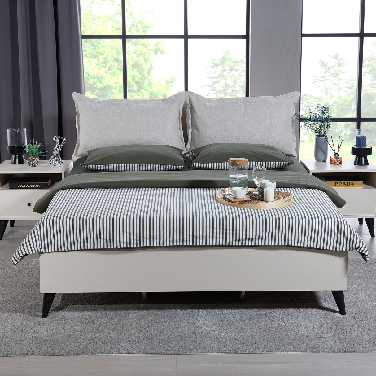 سرير لوتس باللون الكريمي - High Point