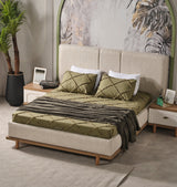 غرفة نوم فيليان باللون البيج