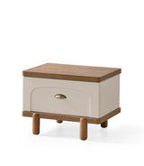 غرفة نوم فيليان باللون البيج