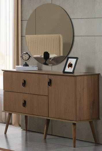 تسريحة ميلار مع مراية باللون البني | من هاي بوينت