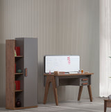 غرفة نوم ديلان باللون البني