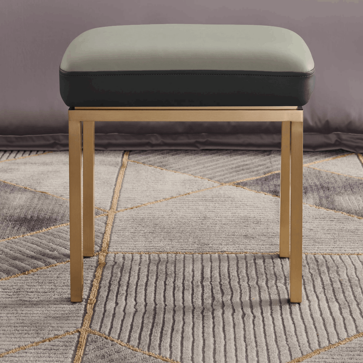 غرفة نوم نوبيل باللون البيج