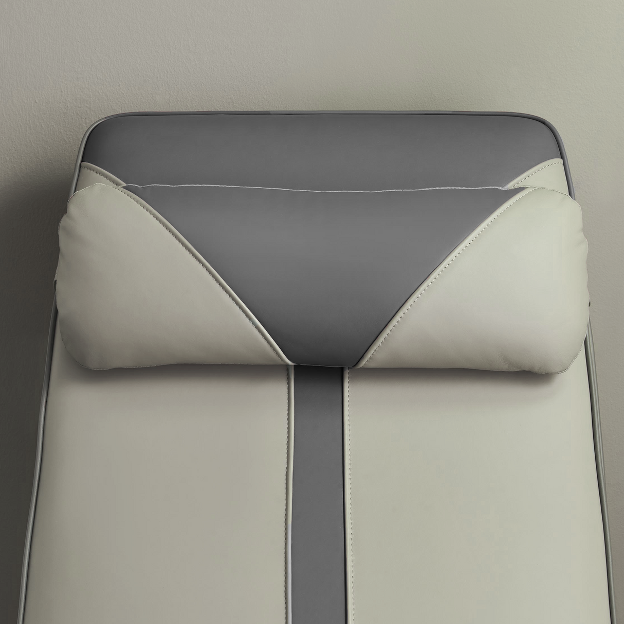 غرفة نوم نوبيل باللون البيج