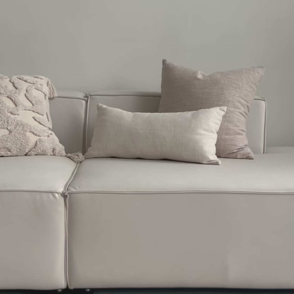 وسادة مزخرفة